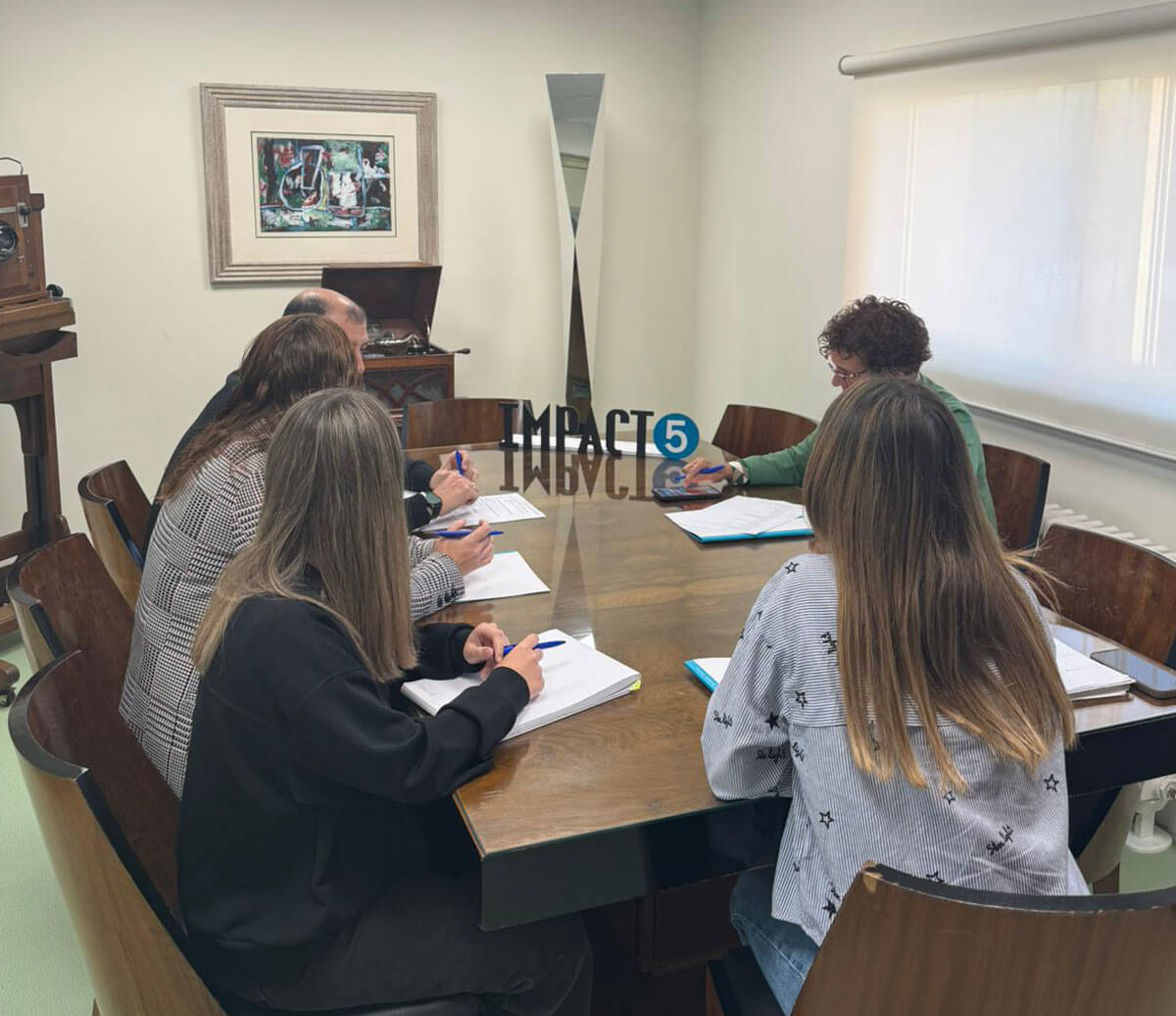 oficina-impact5-reunion-del-equipo